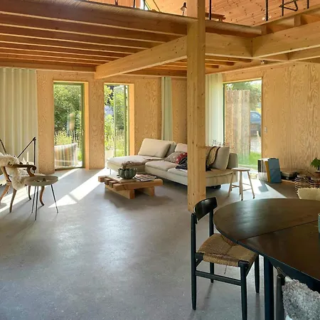 Architectural Longhouse Near Denmark's בית נופש גסה