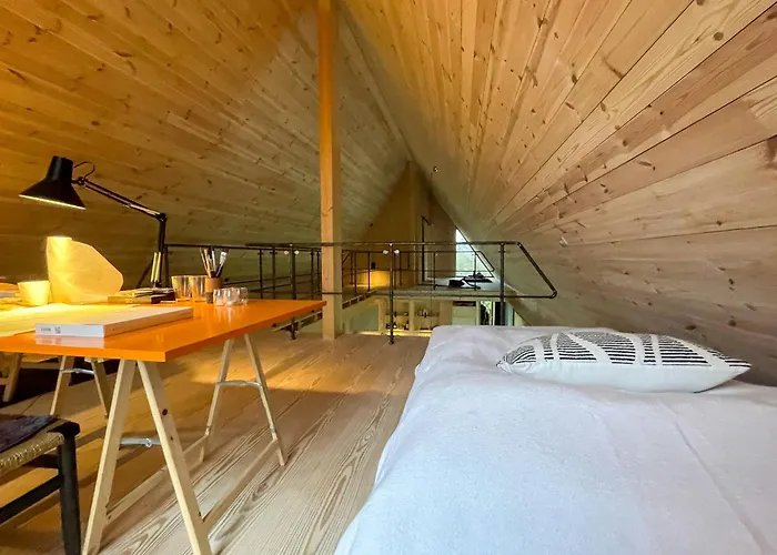 Architectural Longhouse Near Denmark's גסה