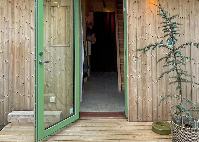 Architectural Longhouse Near Denmark's גסה