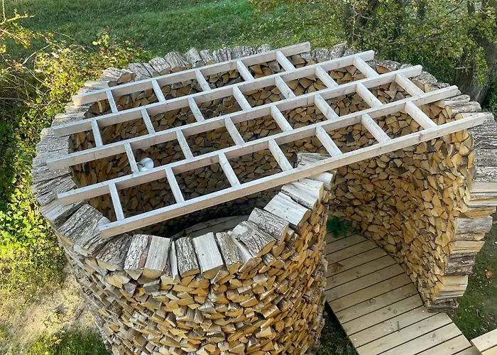 Architectural Longhouse Near Denmark's בית נופש גסה